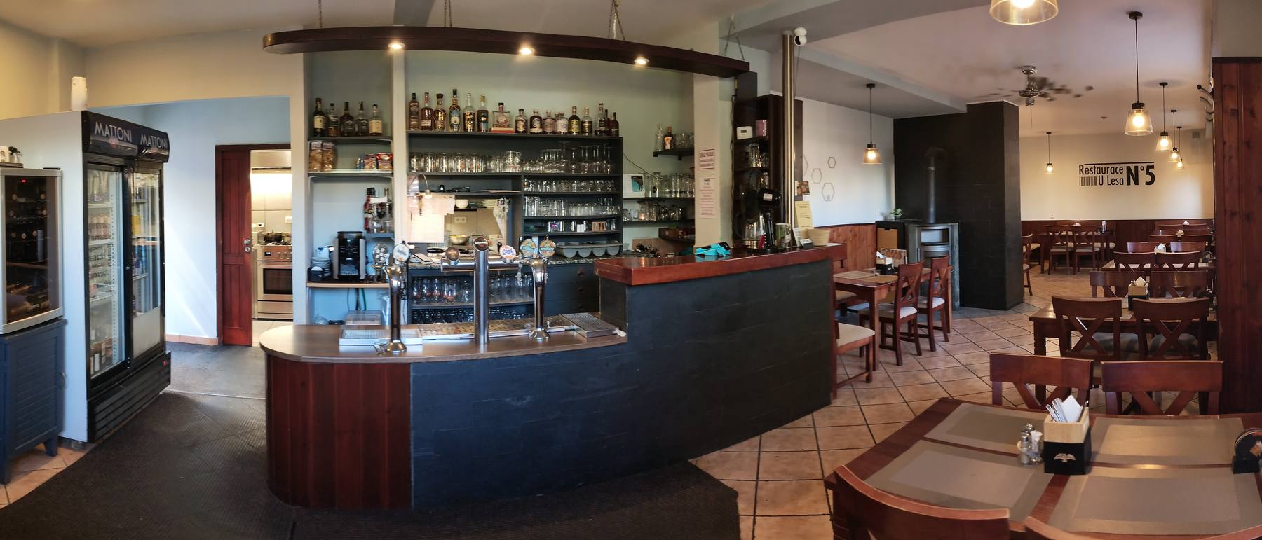 Interiér Restaurace Pod Modřínem